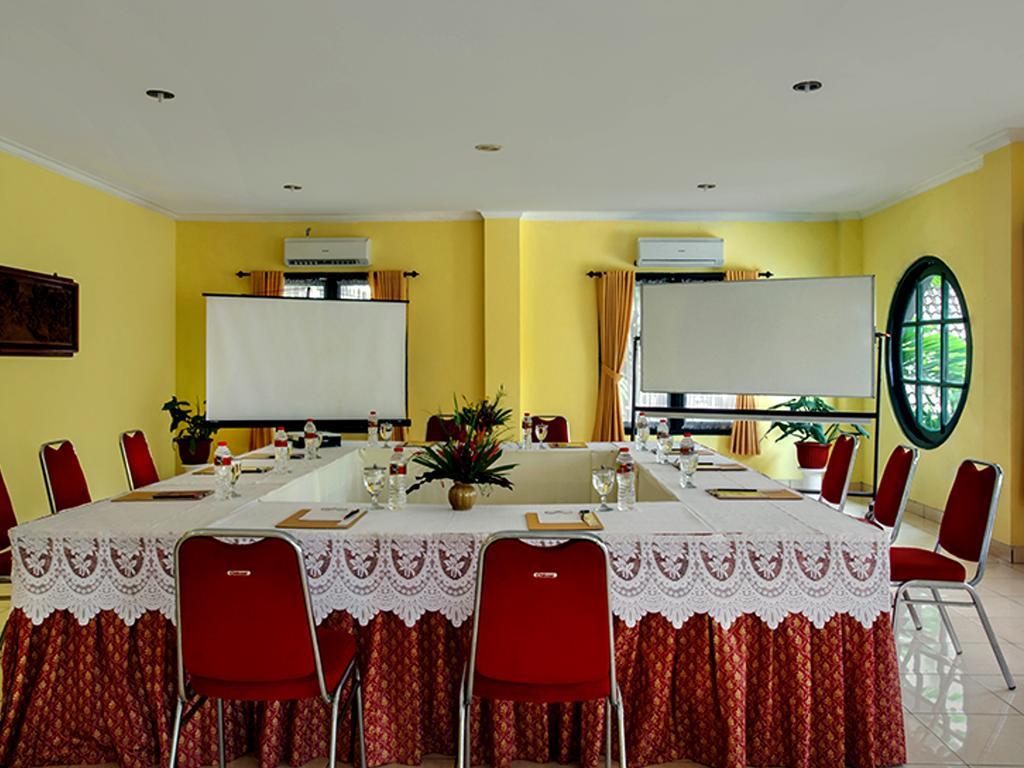 Kalibaru Margo Utomo Eco Resort מראה חיצוני תמונה